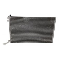 Radiador Intercooler Range Rover Velar P300 2020